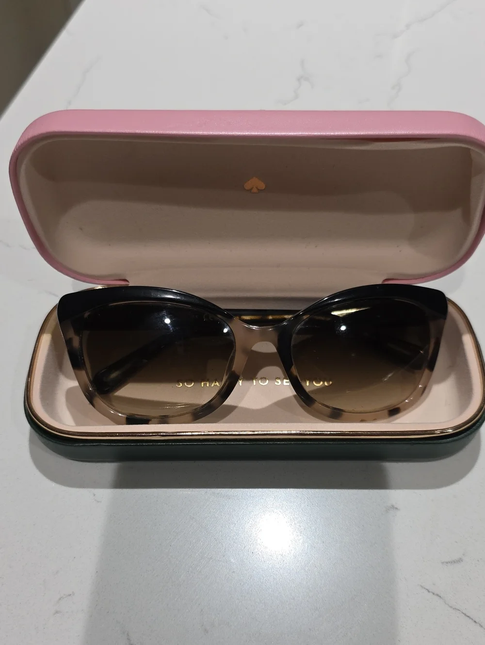 kate spade  Amara Tortoise Cat Eye Sunglasses  With Pink Case.